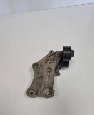 Nissan Qashqai Generator/alternator bracket 117105124R