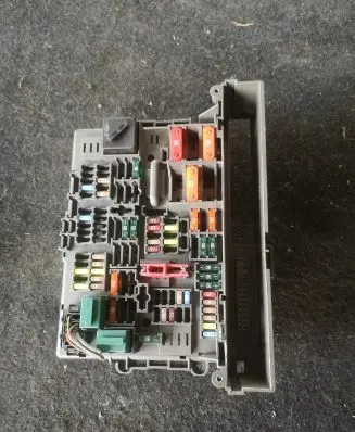 BMW X1 E84 Fuse module 9119446