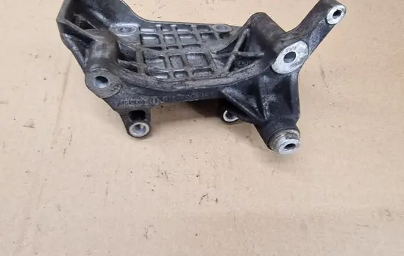 Audi A8 S8 D4 4H Generator/alternator bracket 059903143AJ