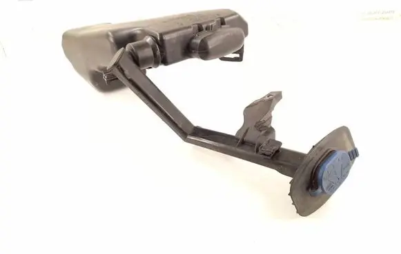 Mercedes-Benz C W205 Windshield washer fluid reservoir/tank 2058600160 2058690020