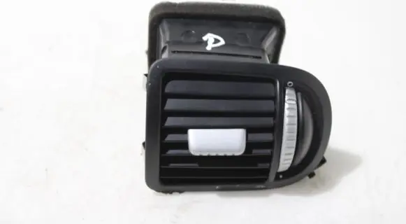 Porsche Cayenne (9PA) Dashboard side air vent grill/cover trim