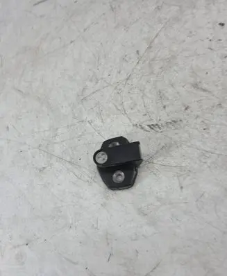 BMW 5 E34 Rear door lock loop/hook striker 8105511