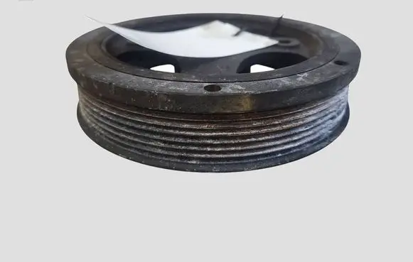 Toyota Avensis T270 Crankshaft pulley