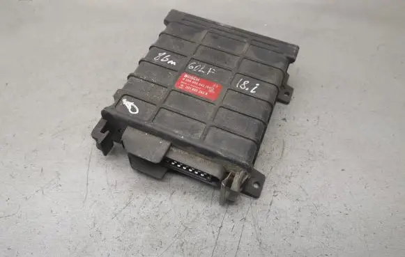 Volkswagen Golf II Engine control unit/module 0280800042 321906263B