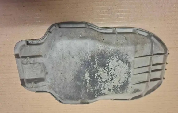 Mercedes-Benz W123 Headlight/headlamp dust cover 