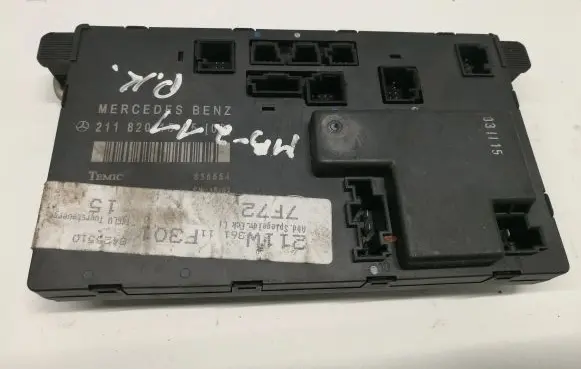 Mercedes-Benz E W211 Door control unit/module A2118201585 2118201585
