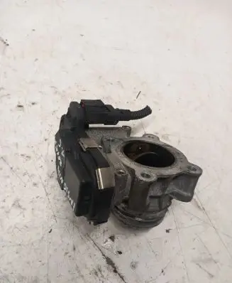 Opel Insignia A Throttle valve 55570009DB