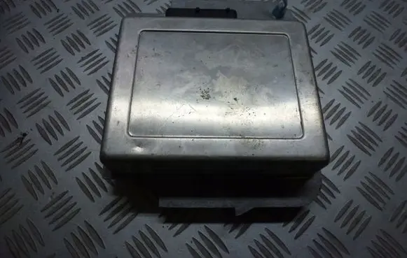Volvo S40, V40 Engine control unit/module P30882667
