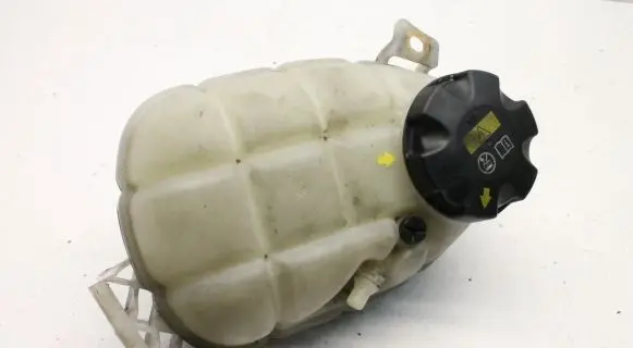 BMW 4 F32 F33 Coolant expansion tank/reservoir 7642160
