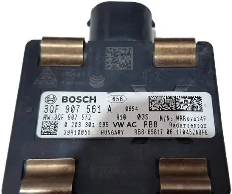 Volkswagen Golf VII Distronic sensor radar 3QF907561A 3QF907572 0203301599