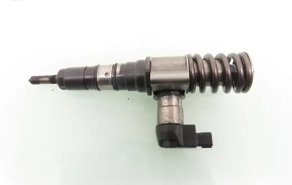Fuel injector
