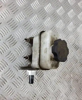 Hyundai Terracan Master brake cylinder