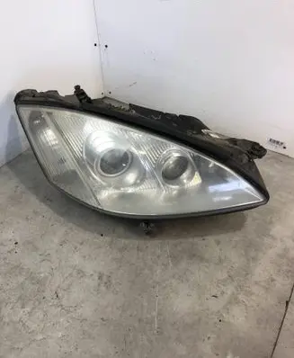 Mercedes-Benz S W221 Headlight/headlamp A2218202661 0301216284 18581860