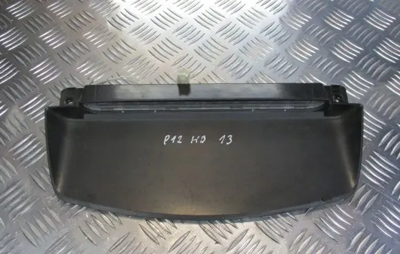 Nissan Primera Third/center stoplight