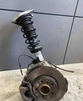 BMW i3 Front wheel hub spindle knuckle 6852216 6852160