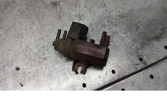 Volvo V50 Vacuum valve 6G9Q9E882CA
