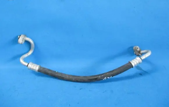 Toyota Verso-S Air conditioning (A/C) pipe/hose