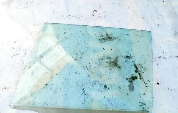 Opel Zafira A Rear door window glass AS2