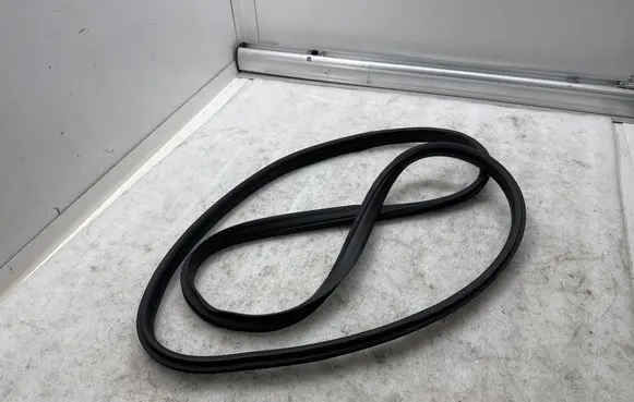 Front door rubber seal