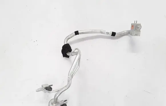 Volvo S90, V90 Air conditioning (A/C) pipe/hose 31404338