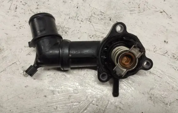 Opel Insignia A Thermostat housing 0428741