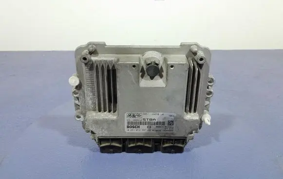 Ford Focus C-MAX Engine control unit/module ECU 5M5112A650UA
