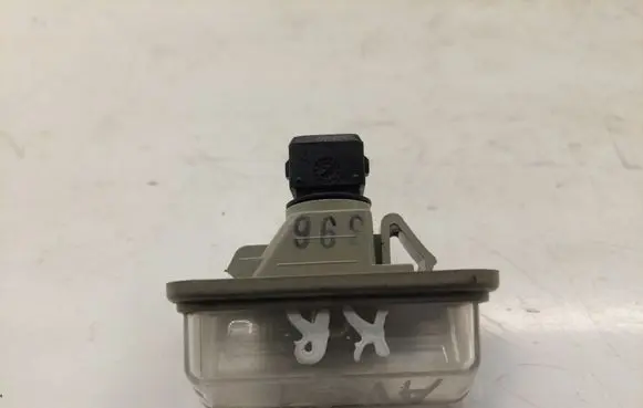 Toyota Avensis T250 Number plate light 8127005042