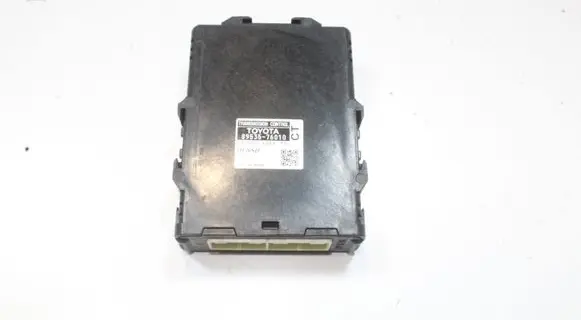Lexus CT 200H Gearbox control unit/module 8953576010