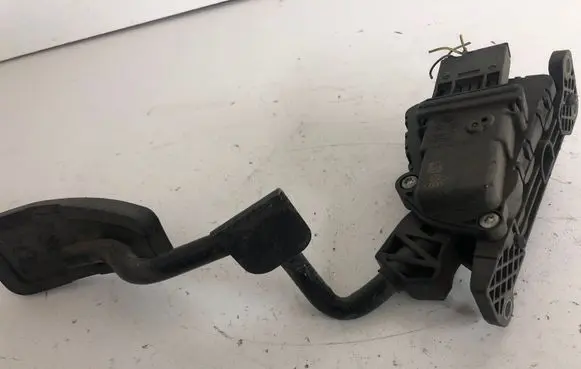 Audi A6 S6 C6 4F Accelerator throttle pedal 4F2721523