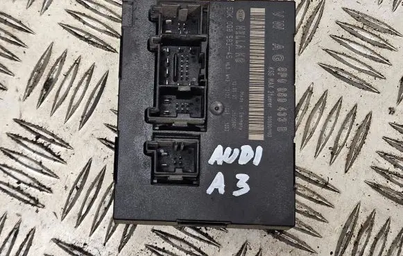 Audi A3 S3 8P Comfort/convenience module 8P0959433B 05550600 5DK00858345