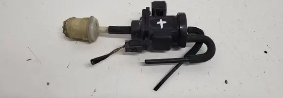 Mercedes-Benz Vaneo W414 Turbo solenoid valve A0005450427