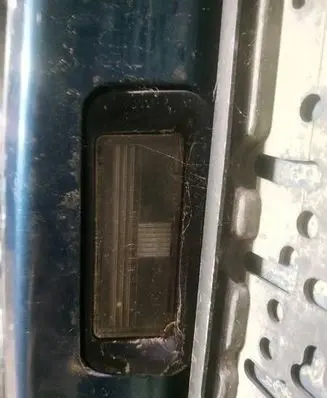 Nissan Almera Tino Number plate light