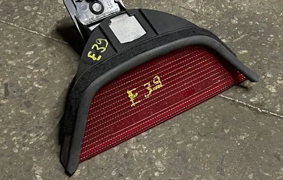 BMW 5 E39 Third/center stoplight 178053