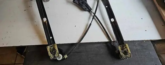 Volkswagen Golf VII Sliding door window regulator with motor 5G4837462F C03533103
