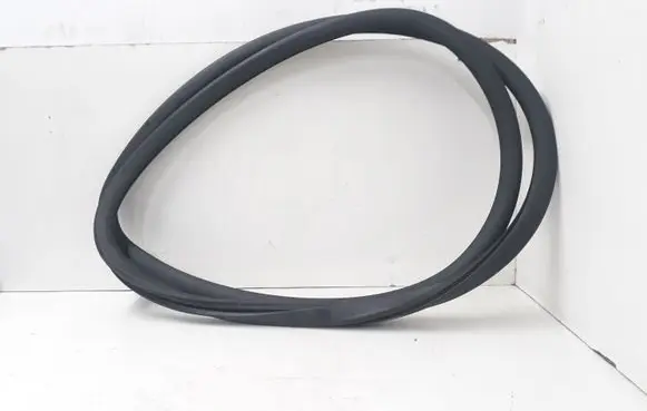 Volkswagen Phaeton Front door rubber seal 3D4867365G