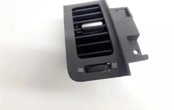 Nissan X-Trail T31 Dash center air vent grill 68751jg00b 68751jg40b
