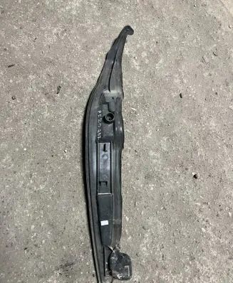Peugeot 207 Fender end trim 9680114780