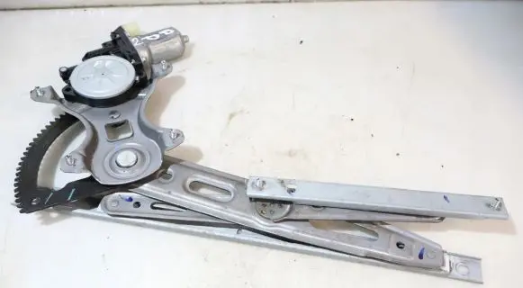 Front window lifting mechanism without motor