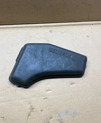Volvo S70 V70 V70 XC Fuse box cover 9456707