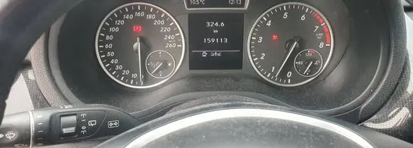 Speedometer (instrument cluster)