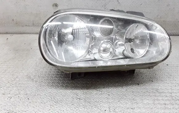 Volkswagen Golf IV Headlight/headlamp