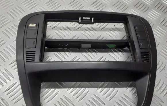 Citroen C3 Radio/GPS head unit trim 9653074277