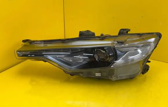 Maserati Levante Headlight/headlamp 670032328