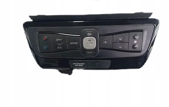 Nissan Leaf II (ZE1) Climate control unit 275005SE0A