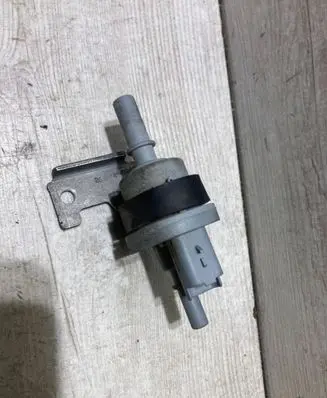 Citroen C3 Valve vacuum 
