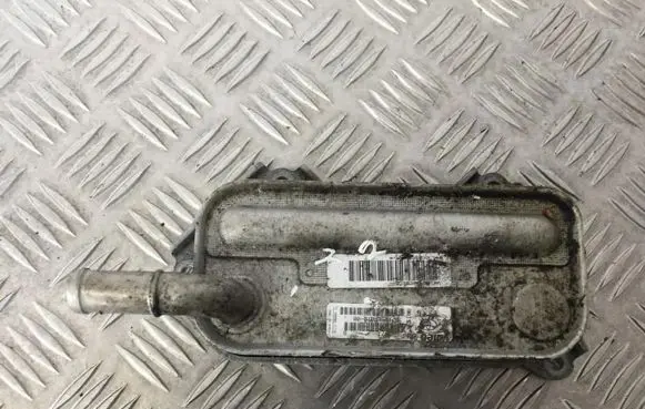 Toyota RAV 4 (XA30) Engine oil radiator 157100R01000 15710-0R010-00