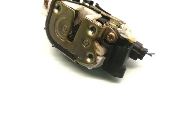 Mitsubishi Grandis Rear door lock 05Y16