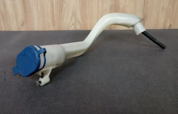 Mercedes-Benz CLK A209 C209 Window washer liquid tank fill tube 2098600017 A2098600017