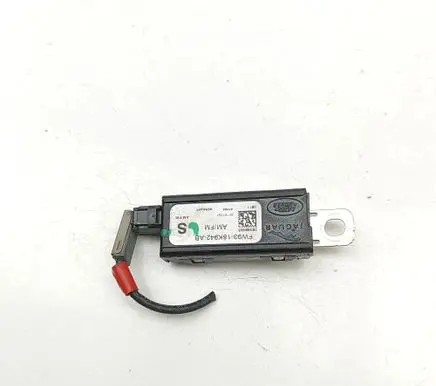 Jaguar XE Aerial antenna amplifier FW9318K942AB 28388495