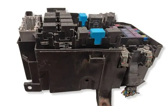 Mazda 6 Fuse module 